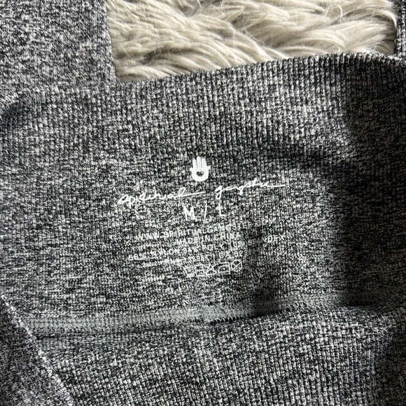 Spiritual gangster black love seamless Ribbed High-Waisted Leggings size m/l - Picture 2 of 5